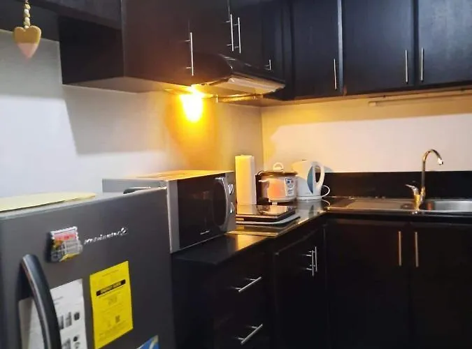 Spacious 2br In Araneta Cubao Aparthotel 4*